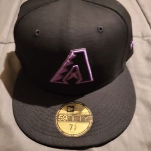 ARIZONA DIAMONDBACKS NEW ERA 59FIFTY HAT 7 5/8 BLACKOUT POP W PURPLE UV